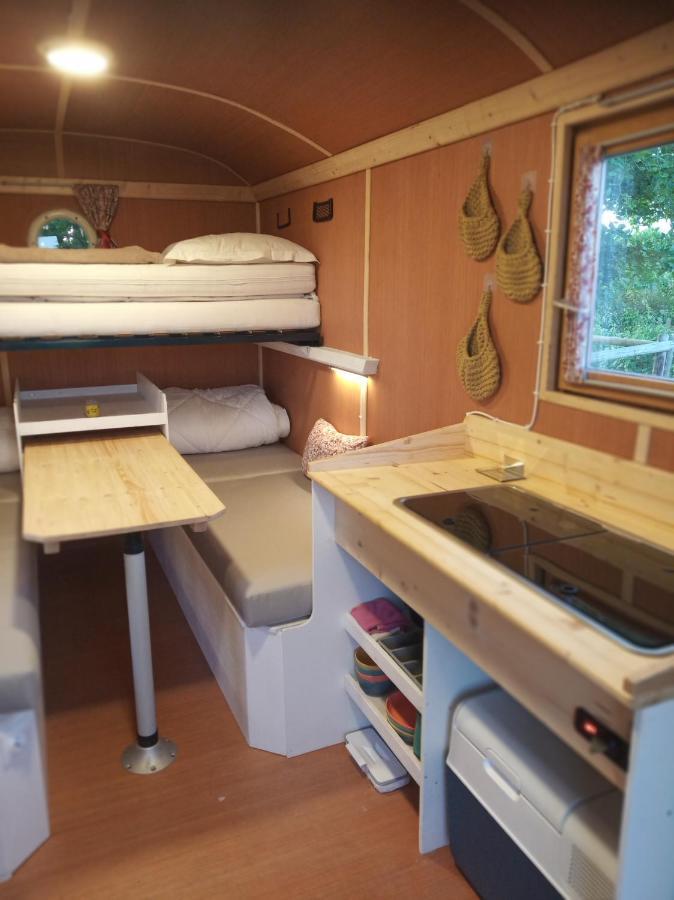 Veritable Roulotte Hippomobile "La Bailleul" Mentheville エクステリア 写真